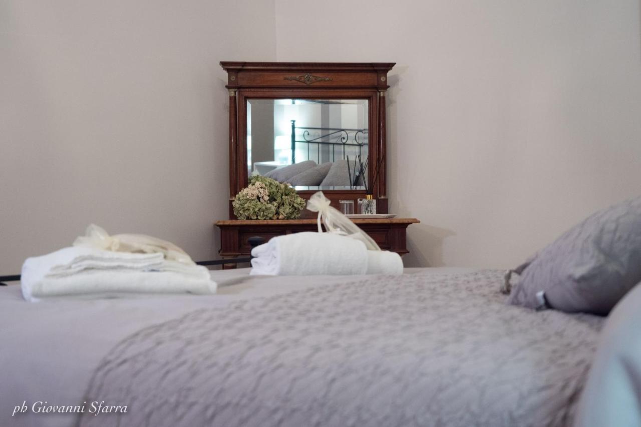 Palazzo Palitti Bed & Breakfast Roio Exterior foto