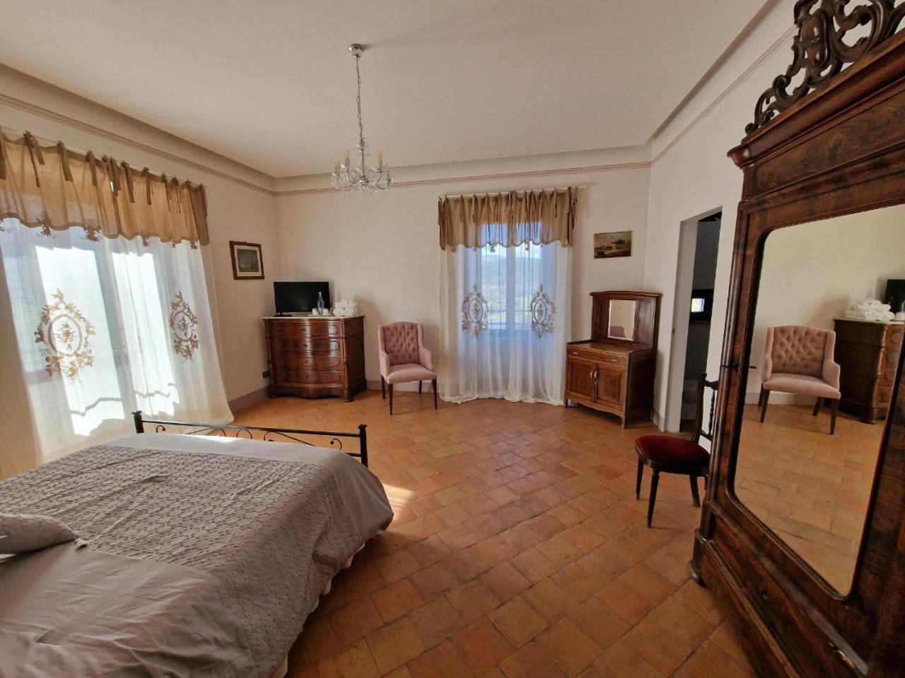Palazzo Palitti Bed & Breakfast Roio Exterior foto